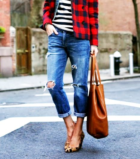 Plaid S T R I P E jeans and leopard.  Great play on patterns and look for Fall