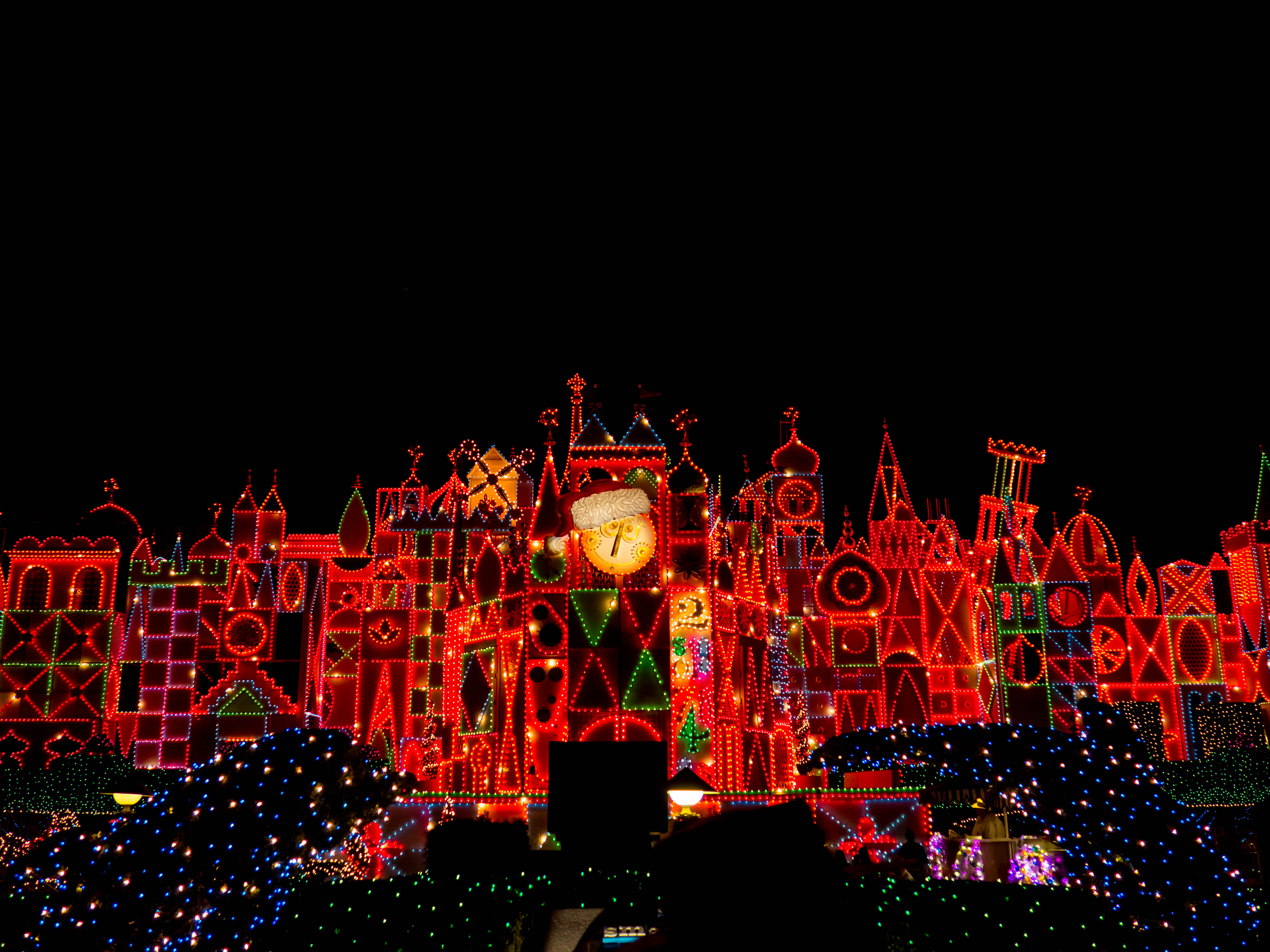 Things to do and see at Disneyland's Festival of Holidays