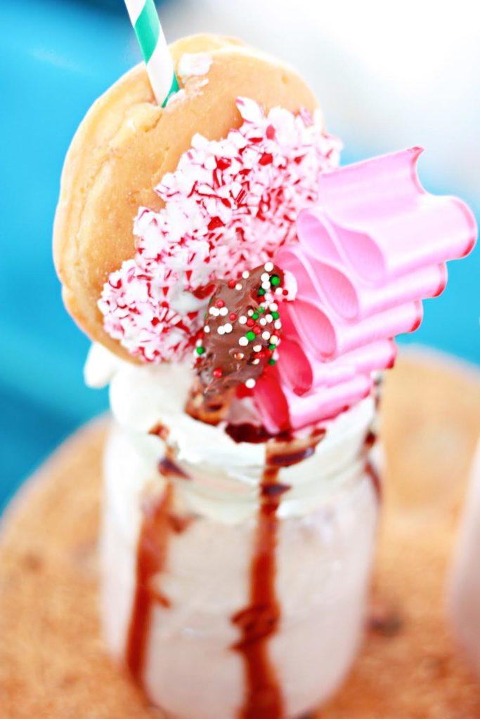 Extreme Peppermint Milkshakes