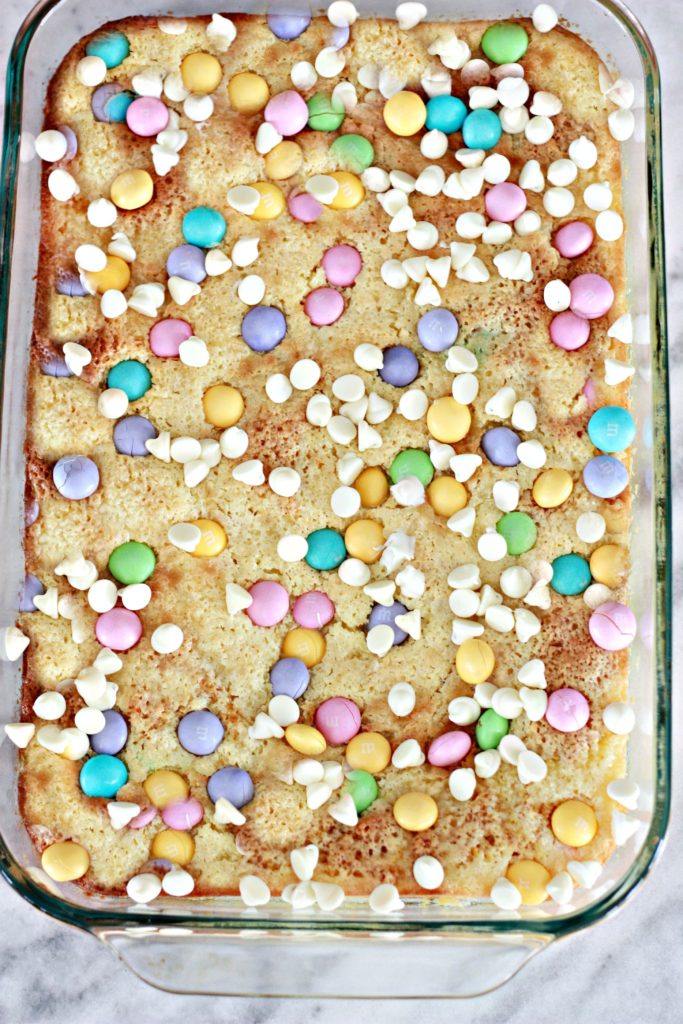 M&M's White Chocolate Easter Lemon Gooey Bars