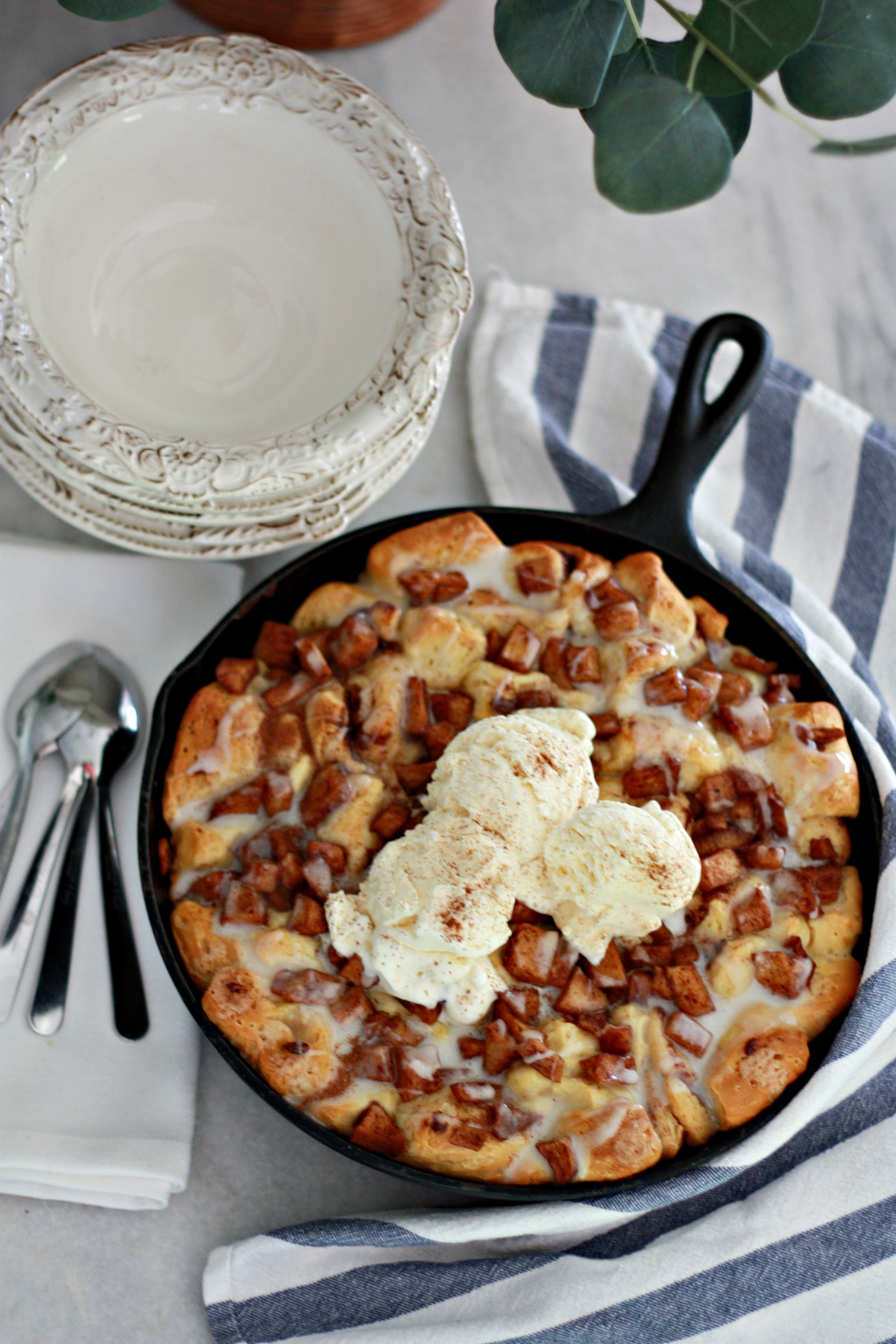 Apple Fritter Skillet Bake