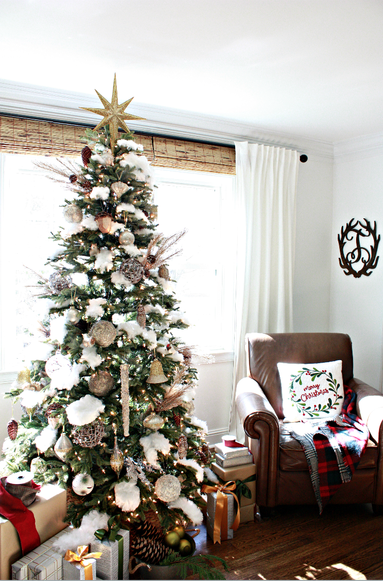 Storage and Organizing Solutions for your Christmas Decor