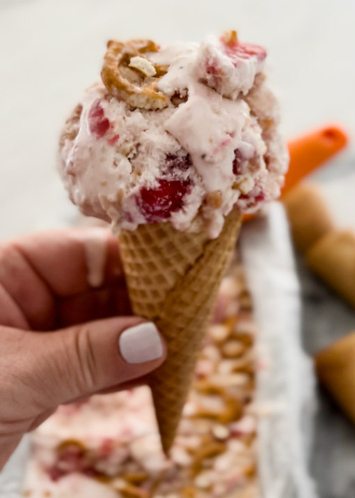 Strawberry Pretzel Pie Ice Cream